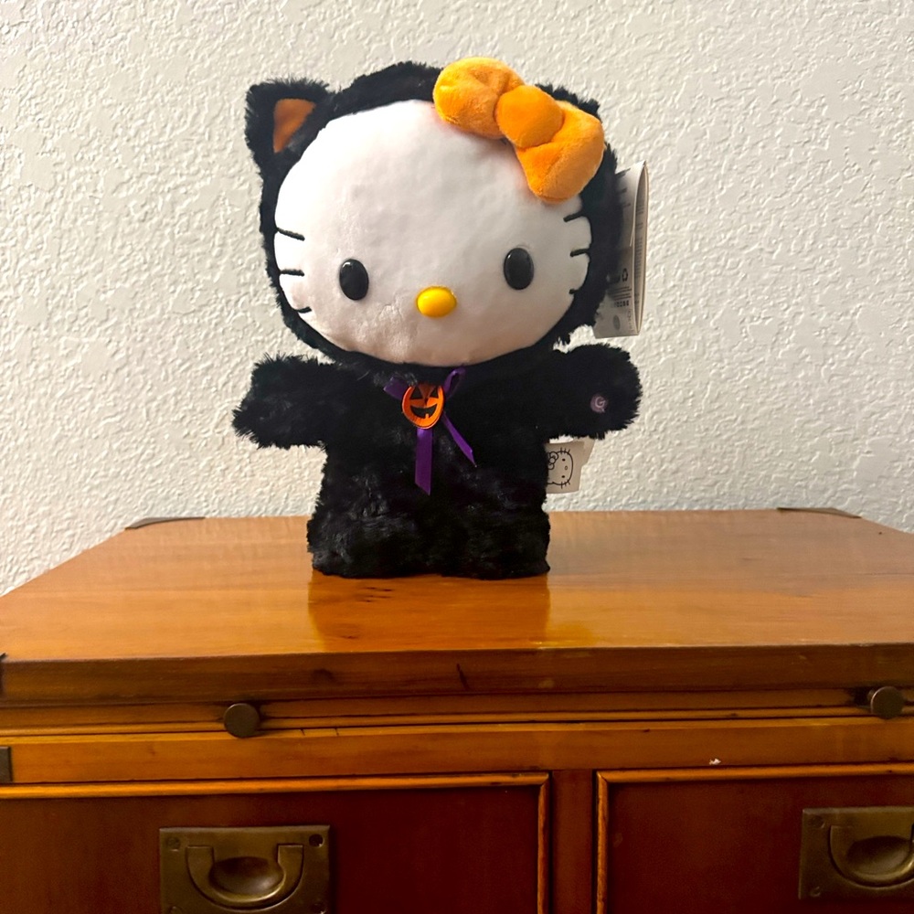 Hello Kitty Halloween Kitty Cat Greeter Side Stepper